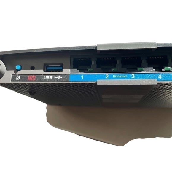 Linksys - AC1200 Dual-Band WiFi‎ 5 Router - Black - Picture 8 of 11